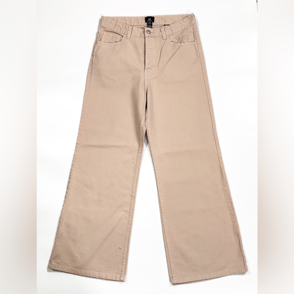 Men's H&M Loose Fit Bootcut Twill Pants
Size 31x32 - Picture 2 of 11